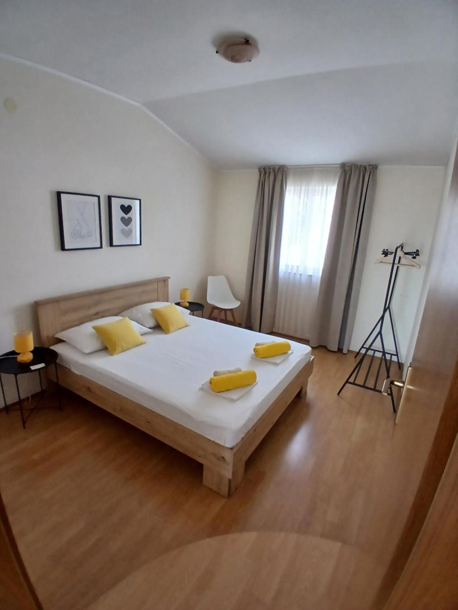 Apartmani Fani 2 Min Walking From Sea Orebić Exteriér fotografie